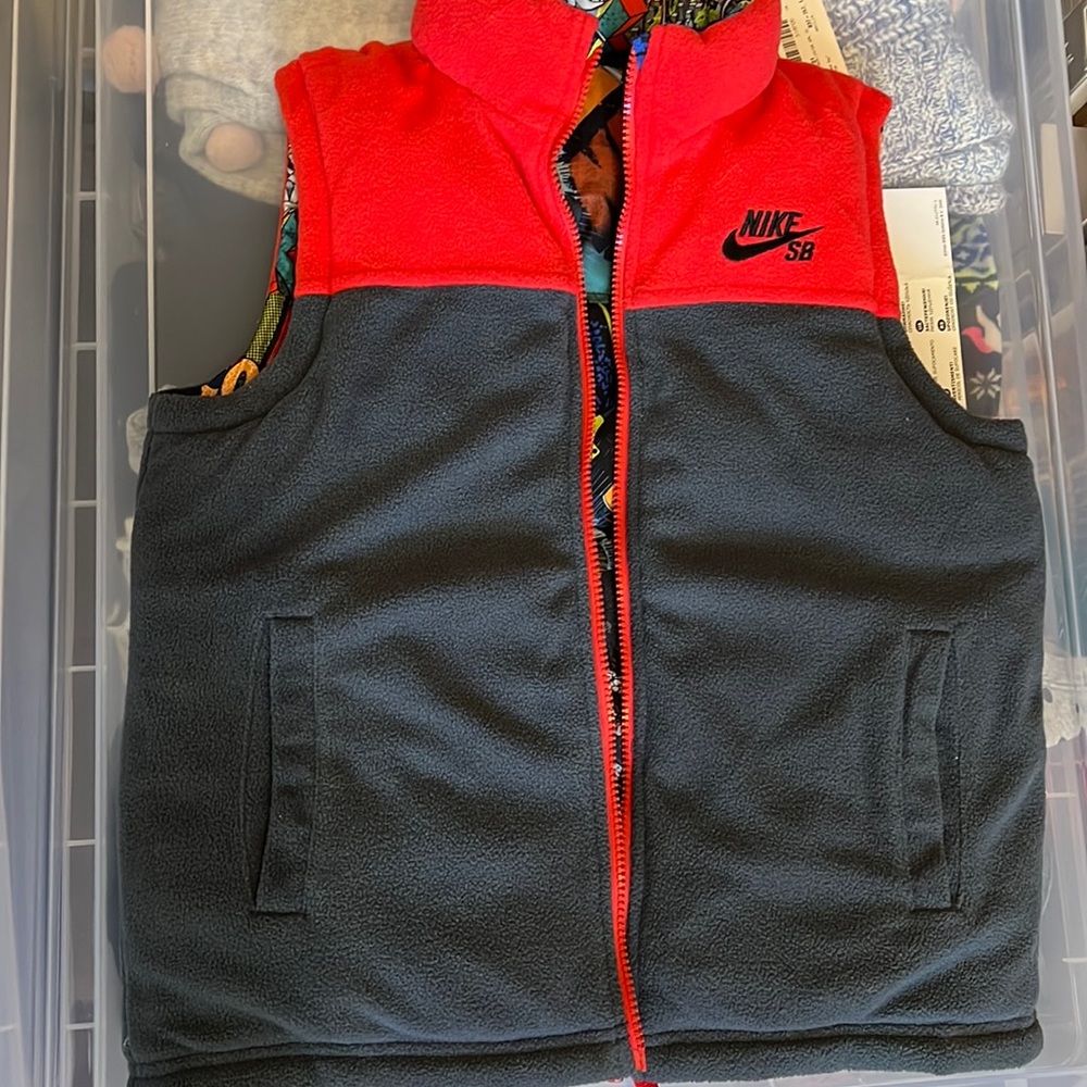 Boys Nike double sided Graffiti vest